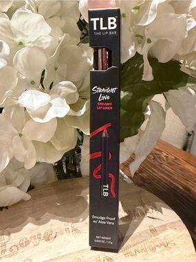 TLB The Lip Bar Straight Line in color Straight Face - Bold Red New In Box